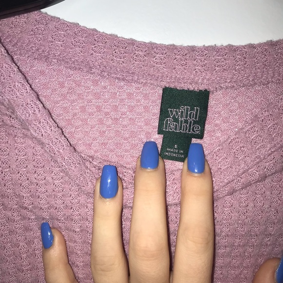 comfy pink sweater crop top - Picture 3 of 4